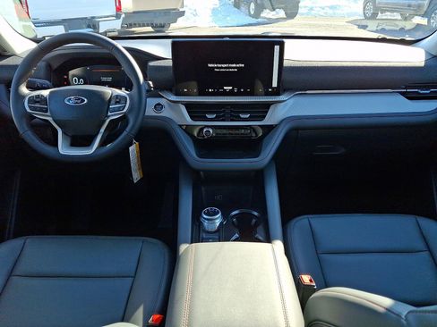 New 2026 Ford Explorer Active w/ Active Comfort Package image 17