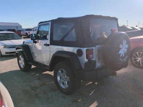 Used 2012 Jeep Wrangler Sport AWD/4WD image 7