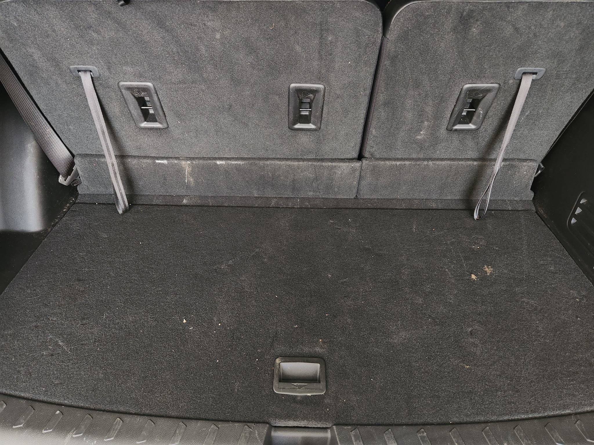 Used 2024 Chevrolet Traverse RS FWD image 35