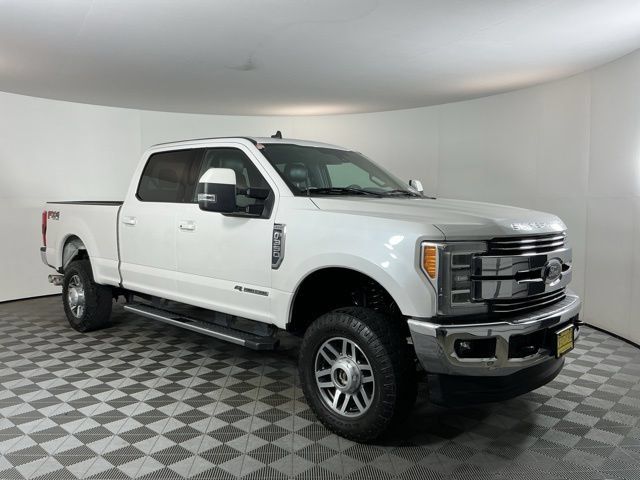 Used 2019 Ford F350 Lariat w/ Lariat Ultimate Package AWD/4WD image 3