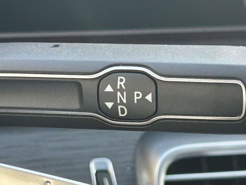 Certified 2025 Mercedes-Benz GLE 450e 4MATIC image 29