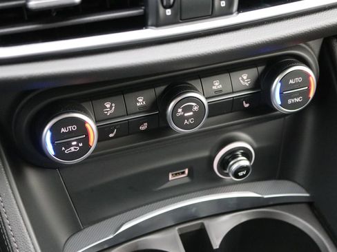 New 2025 Alfa Romeo Stelvio Sprint image 48