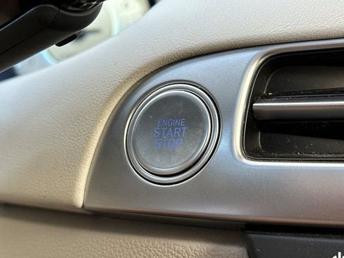 Used 2024 Hyundai Palisade Limited FWD image 26