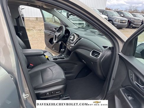 Used 2018 Chevrolet Equinox Premier image 25