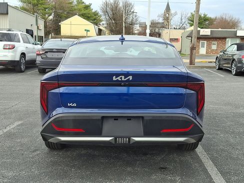 Used 2025 Kia K4 LXS image 5