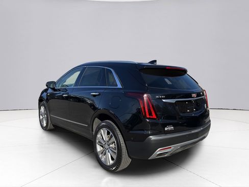 Used 2024 Cadillac XT5 Premium Luxury w/ Technology Package AWD/4WD image 3