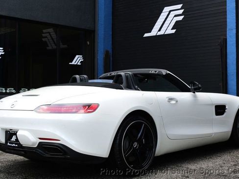 Used 2018 Mercedes-Benz AMG GT Roadster image 6