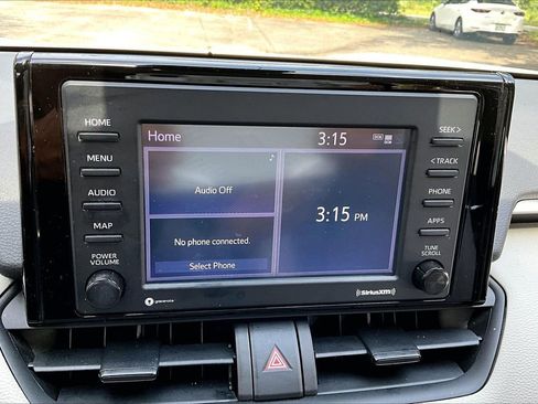 Used 2022 Toyota RAV4 XLE FWD image 24