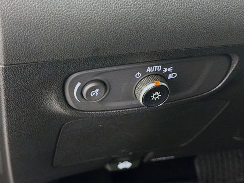 Used 2025 Buick Encore GX Preferred FWD image 16
