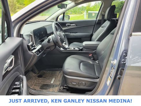 Used 2024 Kia Sportage EX FWD image 13