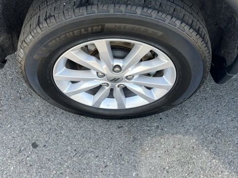 Used 2024 Dodge Durango SXT image 19