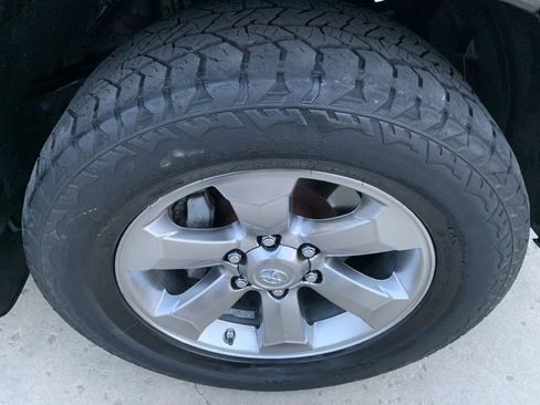 Used 2007 Toyota 4Runner Limited image 17