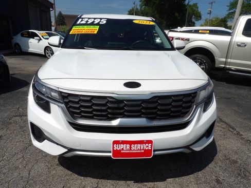 Used 2021 Kia Seltos LX AWD/4WD image 2