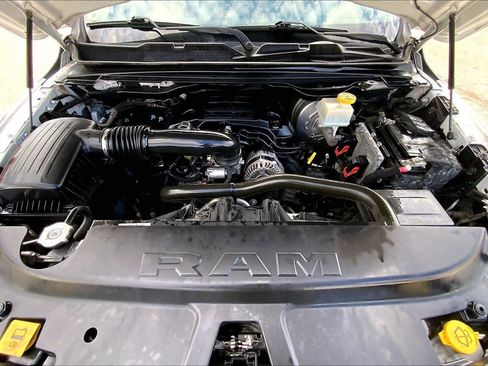 Used 2020 RAM 1500 Laramie image 27