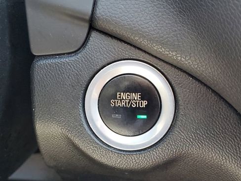 Used 2019 Chevrolet Equinox LT FWD image 23