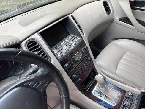 Used 2010 INFINITI EX35 Journey RWD image 37