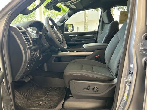 Used 2025 RAM 1500 Big Horn AWD/4WD image 5
