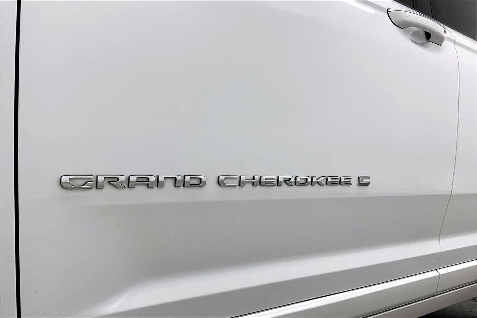 Used 2021 Jeep Grand Cherokee L Overland AWD/4WD image 10