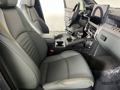 Used 2024 Toyota Tacoma 4x4 Double Cab Hybrid image 27