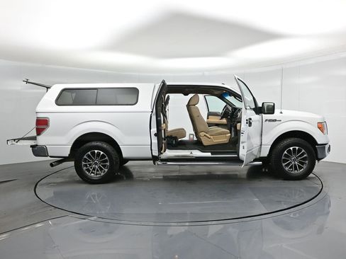 Used 2011 Ford F150 XLT w/ XLT Chrome Pkg image 4