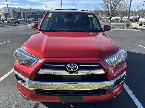 Used 2023 Toyota Tundra Limited image 7