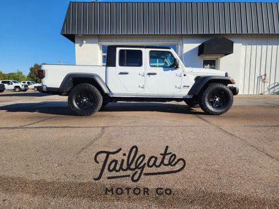 Used 2023 Jeep Gladiator Sport