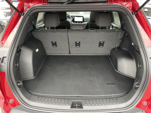 New 2026 Chevrolet Equinox LT w/ Safety and Technology Package FWD image 23