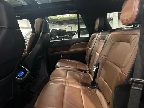 Certified 2022 Lincoln Navigator Reserve image 20