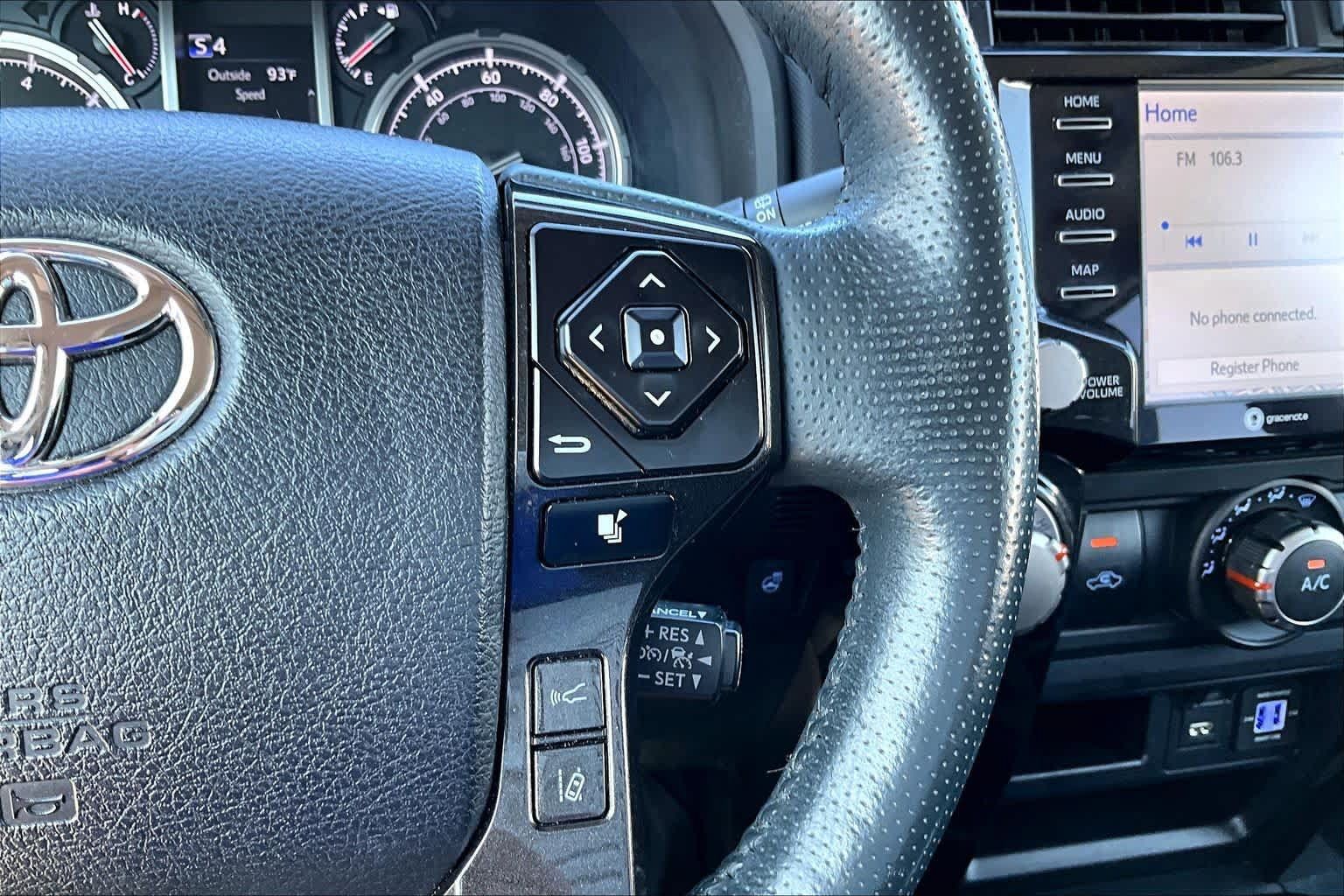 Used 2023 Toyota 4Runner TRD Off-Road Premium w/ Moonroof Package AWD/4WD image 23