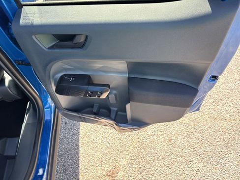 New 2025 Ford Maverick XL image 16