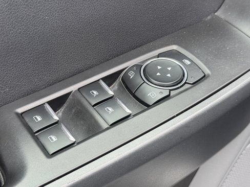 Used 2023 Ford F250 XLT AWD/4WD image 11