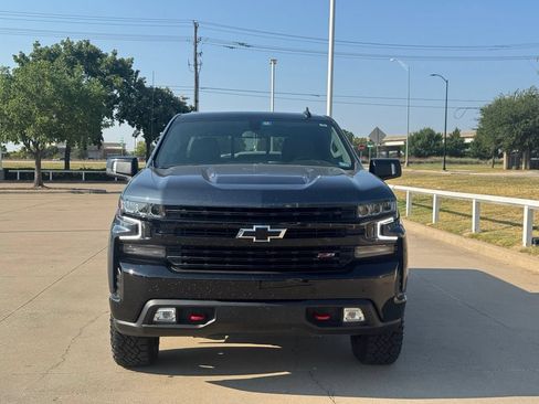 Used 2021 Chevrolet Silverado 1500 LT Trail Boss w/ Convenience Package II AWD/4WD image 2