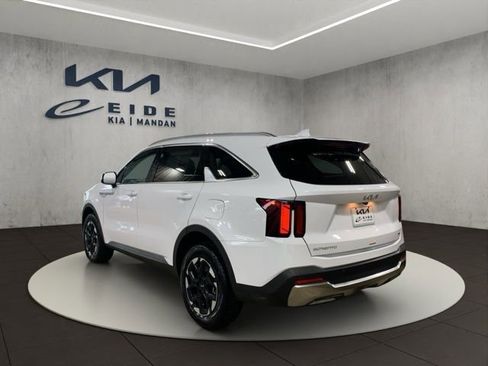 New 2026 Kia Sorento S AWD/4WD image 3