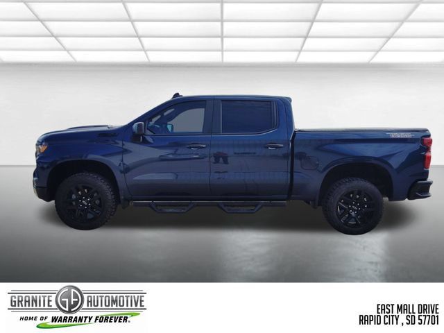 Used 2023 Chevrolet Silverado 1500 Custom Trail Boss w/ LPO, Dark Essentials Package AWD/4WD image 2
