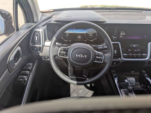 Used 2023 Kia Sorento SX FWD image 21