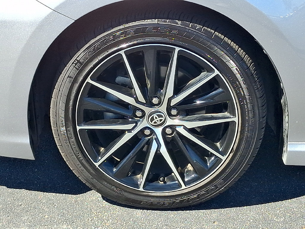 Used 2024 Toyota Camry SE FWD image 8