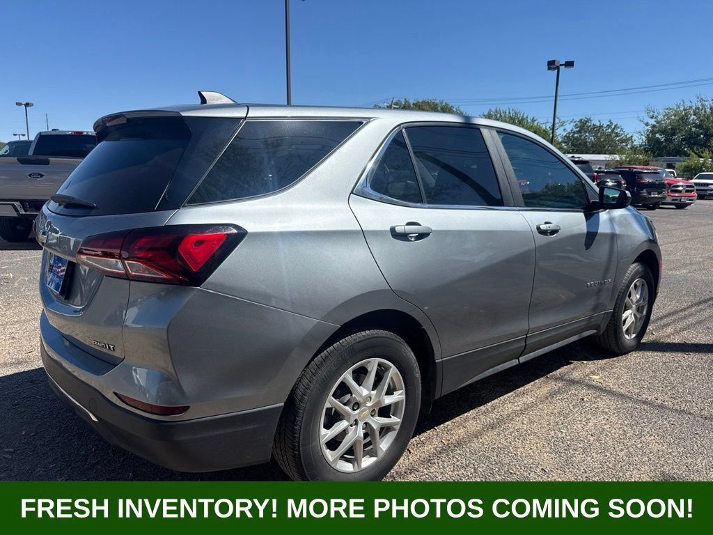 Used 2023 Chevrolet Equinox LT AWD/4WD image 7