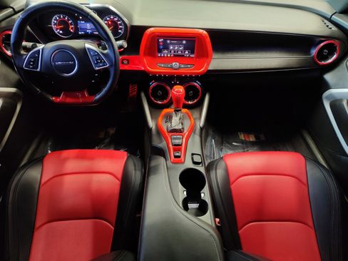 Used 2021 Chevrolet Camaro LT RWD image 6