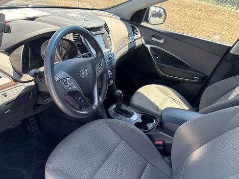 Used 2017 Hyundai Santa Fe SE w/ Cargo Package FWD image 14