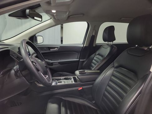 Used 2024 Ford Edge SEL image 12