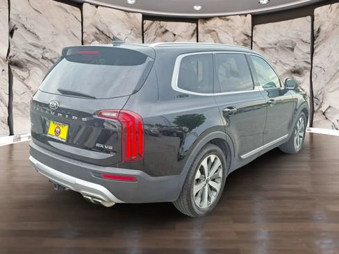 Used 2020 Kia Telluride EX w/ EX Premium Package AWD/4WD image 6