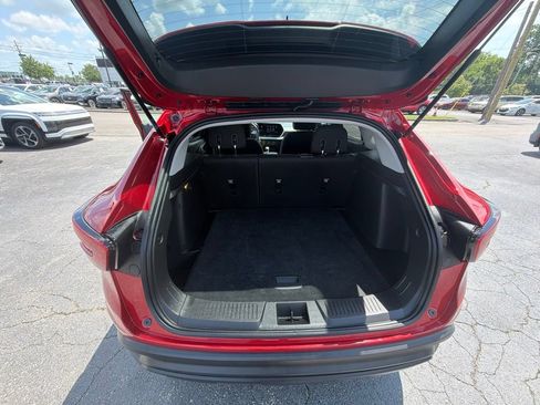 Used 2026 Chevrolet Trax LS FWD image 18
