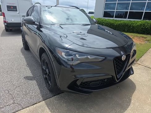 Used 2024 Alfa Romeo Stelvio Quadrifoglio AWD/4WD image 9
