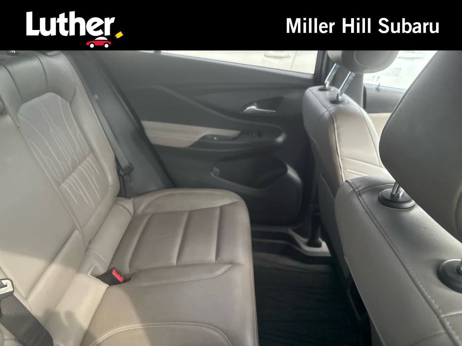 Used 2024 Buick Envista Avenir FWD image 1