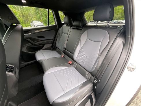 New 2026 Volkswagen Tiguan SE R-Line AWD/4WD image 15
