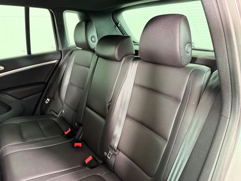 Used 2016 Volkswagen Tiguan R-Line FWD image 20
