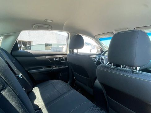 Used 2018 Nissan Altima 2.5 SV FWD image 42