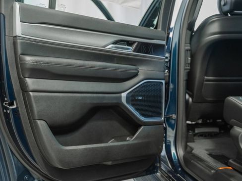 New 2026 Jeep Grand Wagoneer L 4WD image 42