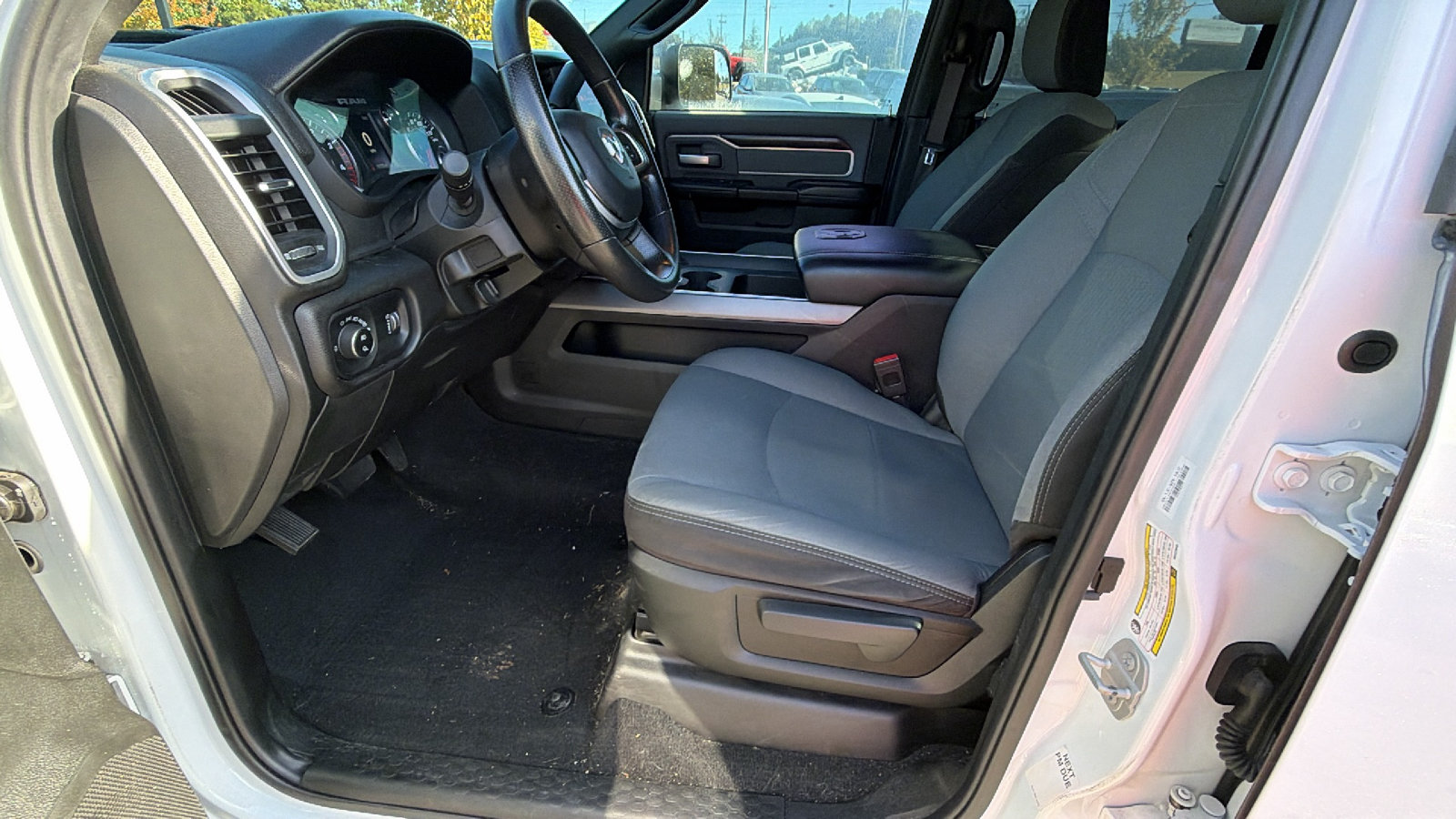 Used 2022 RAM 2500 Big Horn AWD/4WD image 15