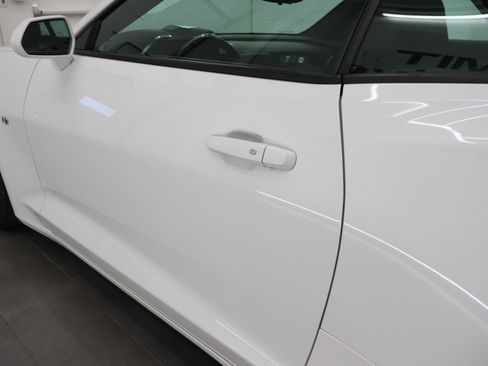 Used 2019 Chevrolet Camaro SS RWD image 29